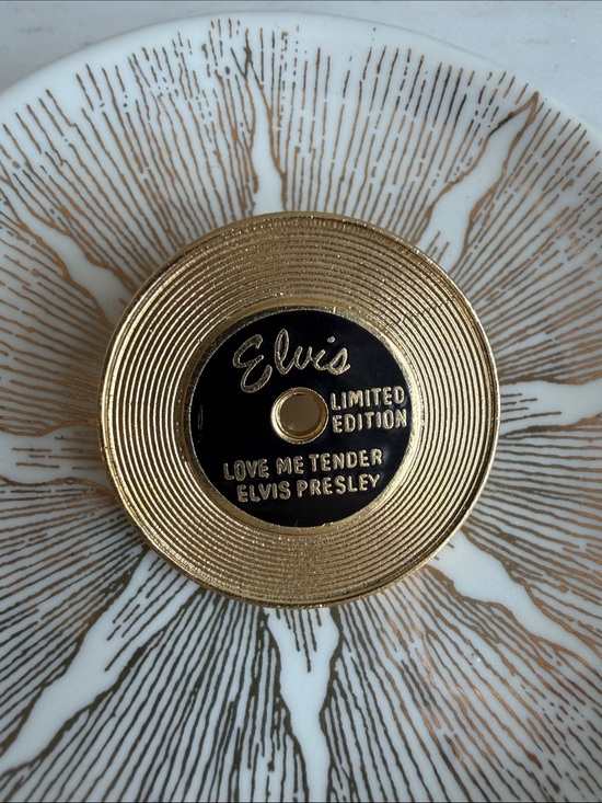 Vintage Jewelry - Vintage Elvis Limited Edition 'Love Me Tender' Gold Record Pin